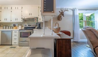 2001 Meadowlark Ln, Albertville, AL 35951
