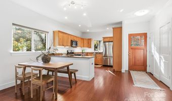 59 Morningside Dr, Asheville, NC 28806