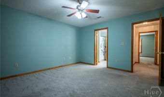 102 Chickadee Ct, Athens, GA 30605