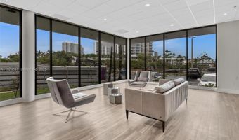 20505 E Country Club Dr 138, Aventura, FL 33180