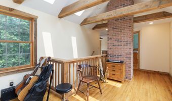 13 Woodridge Dr, Barkhamsted, CT 06063