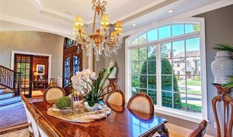 4 Pine Tree Ln, Lincoln, RI 02865