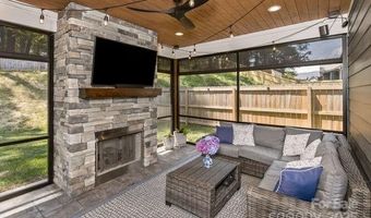 207 Weybridge Dr, Arden, NC 28704