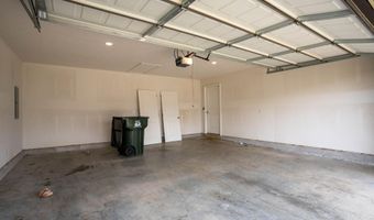 110 Pin Oak Dr Dr, Aurora, MO 65605