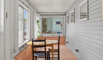 3 York St, Augusta, ME 04330