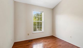 7000 GATTON Sq, Alexandria, VA 22315