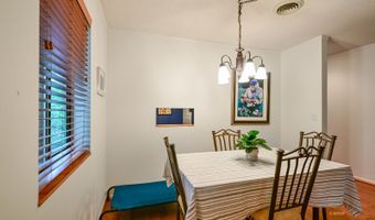 7673 Woodmere Dr 27, Athens, OH 45701