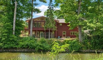 607 Cross Ave S, Amery, WI 54001