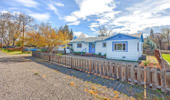 523 S Royal Ave, Eagle Point, OR 97524