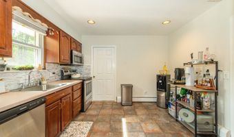 18 Hillcrest Ter, Bayonne, NJ 07035
