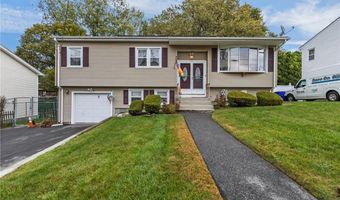 7 Laurel St, North Providence, RI 02911