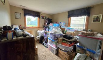 14 S Illinois St, Aberdeen, SD 57401