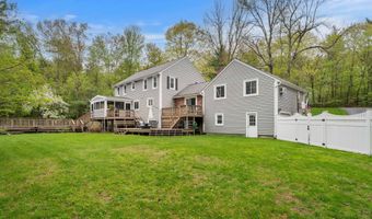 13 Birchwood Cir, Bedford, NH 03110
