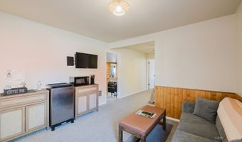 925 Lamoille Rd, Lamoille, NV 89828