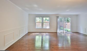 2402 WINDBREAK Dr, Alexandria, VA 22306