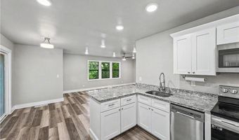 24 Hampstead Ln, Bella Vista, AR 72714