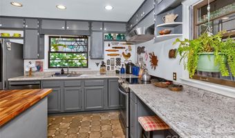30 Maney Ave, Asheville, NC 28804