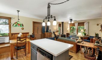 8 New London Dr, Barnstead, NH 03225