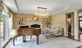 5007 Rockhaven Dr, Clarence, NY 14031