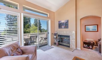 2016 Stonefield Ln, Santa Rosa, CA 95403
