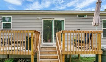 317 Pooshee Plantation Way, Bonneau, SC 29431