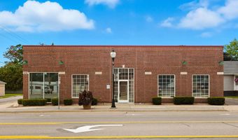 218 S Main St, Almont, MI 48003