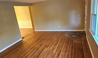 1208 Westshore Dr, Ashtabula, OH 44004