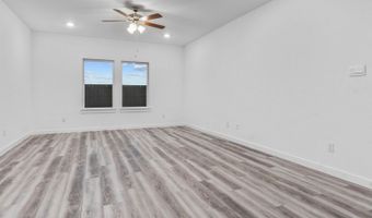 308 Robin St, Angleton, TX 77515