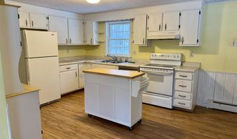 29 Quaker Ln, Barrington, NH 03825