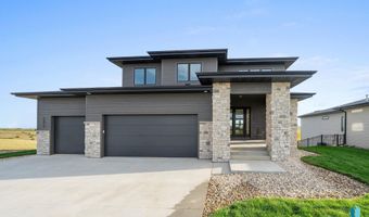 1517 W Autumn Cir, Brandon, SD 57005