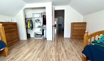 1275 ISLAND St, Springfield, OR 97477