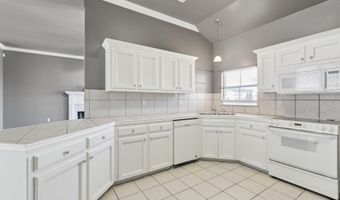 240 Briarhaven Dr, Baton Rouge, LA 70810