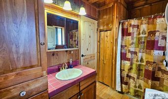 53 Runnin Bear Rd, Carmen, ID 83462