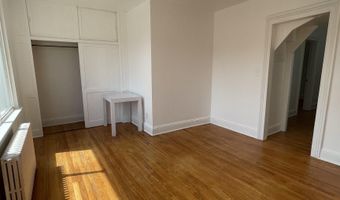 31 E 32ND St, Bayonne, NJ 07002