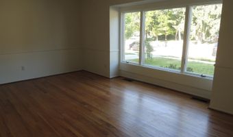 2098 Yorktown Dr, Ann Arbor, MI 48105
