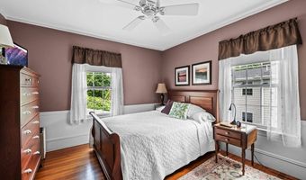 18 East St, Beverly, MA 01915