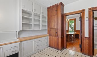 403 N Locust St, Adrian, MI 49221