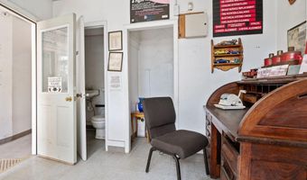 493 S Pearl St, Albany, NY 12202