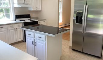668 Huckleberry Hill Rd, Avon, CT 06001