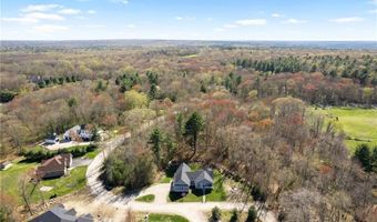 40 Lloyd Bowen Ct, Glocester, RI 02814