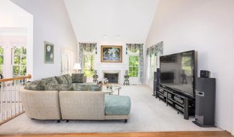 10834 HILLBROOKE Ln, Potomac, MD 20854
