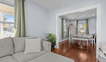 27 Ferncliff Ave, North Providence, RI 02911