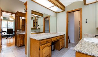 12 Marykirk Ln, Bella Vista, AR 72715