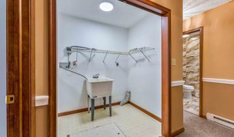 28 Penn Forest Trl, Albrightsville, PA 18210