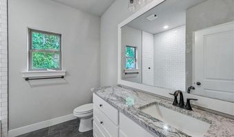 10 Olmsted Cir, Bella Vista, AR 72715