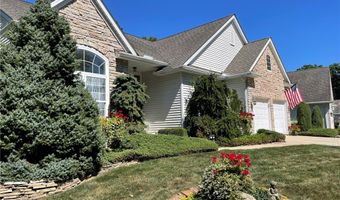 467 Country Walk, Amherst, OH 44001