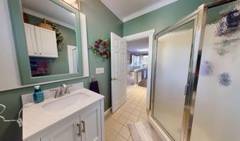 1401 Martin Rd, Albert Lea, MN 56007