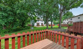 2358 Hidden Meadow Ln, Ballwin, MO 63021