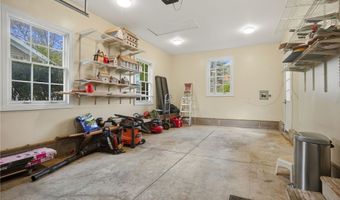 4441 Lake Rd W, Ashtabula, OH 44004