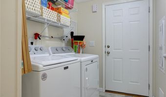 1040 Barefoot Cir, Barefoot Bay, FL 32976